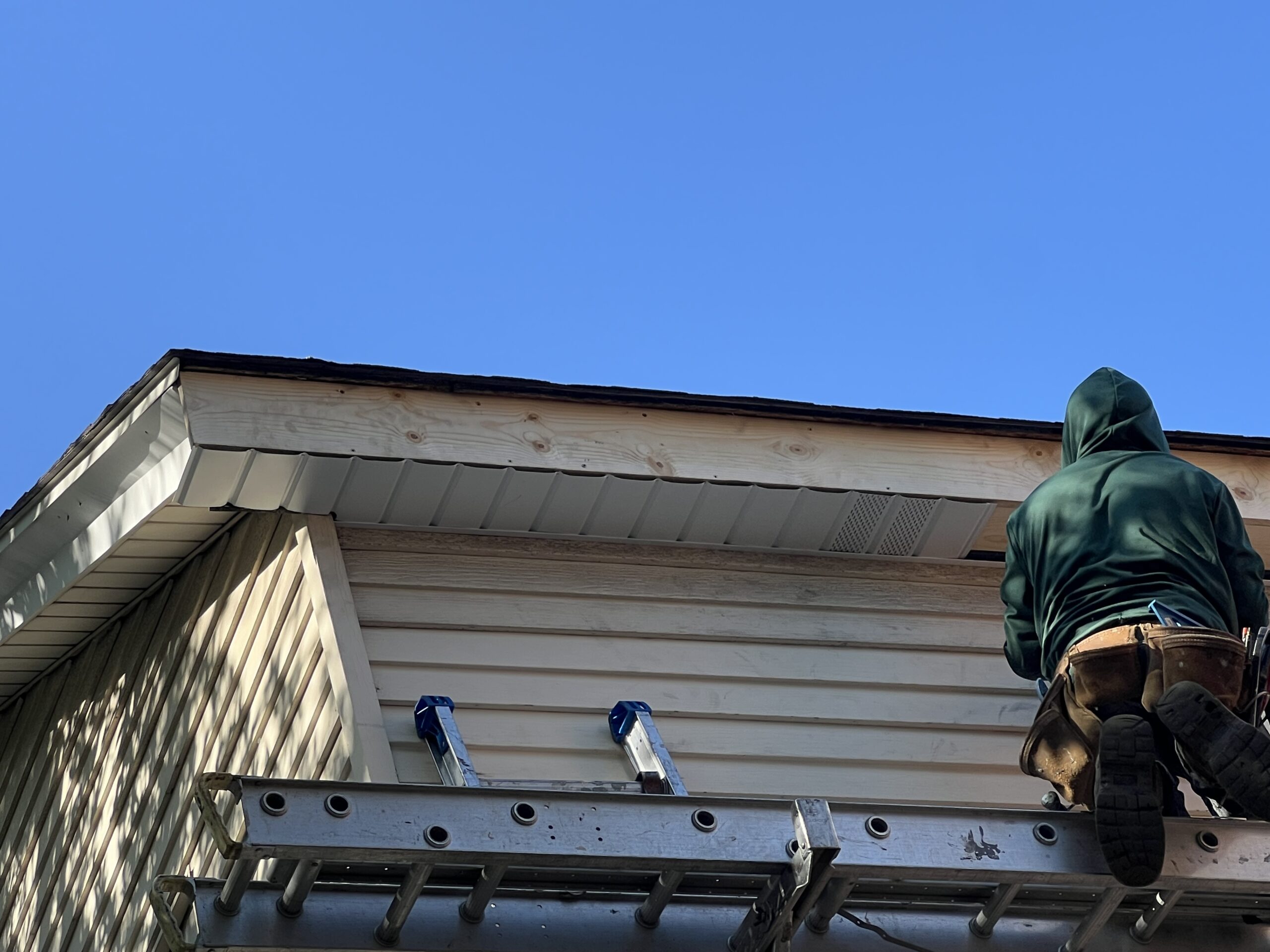 Gutter services Chicago seamless gutter installation